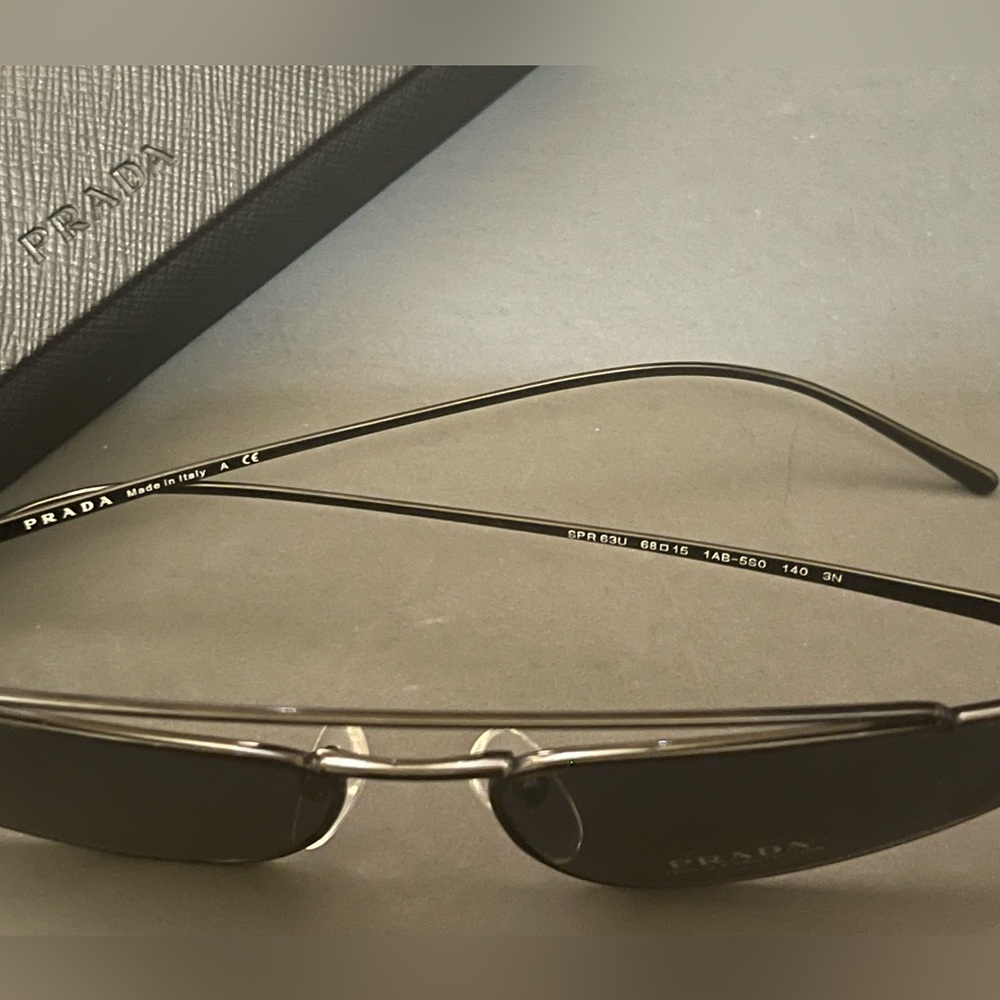 PRADA SPORT WOMEN’S CAT EYE SUNGLASSES SPR 63U (1AB-5SO) BLACK NWOT - Picture 4 of 5